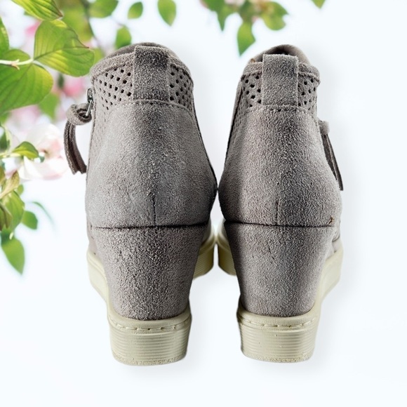 Sofft Gray Suede Wedge Bootie - Picture 7 of 9